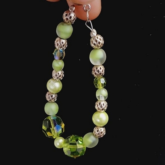 Green Bead Bracelet. 🌴 - Picture 6 of 7